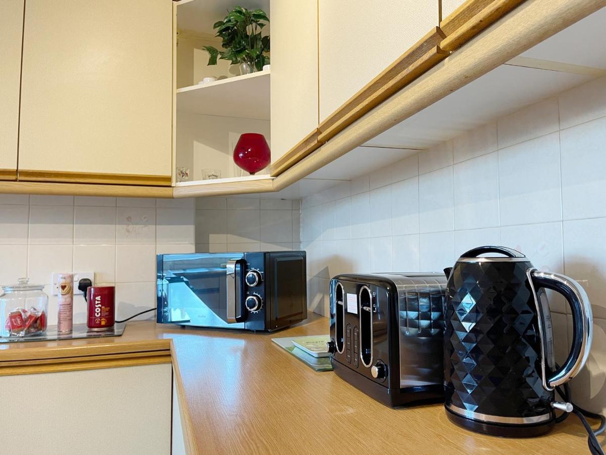3 Bed Duplex Flat, Free Wifi & Netflix, Ideal For Contractors Daire Gravesend Dış mekan fotoğraf