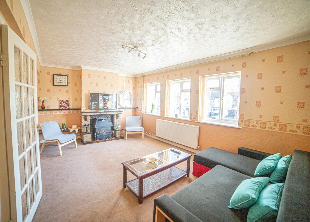 3 Bed Duplex Flat, Free Wifi & Netflix, Ideal For Contractors Daire Gravesend Dış mekan fotoğraf